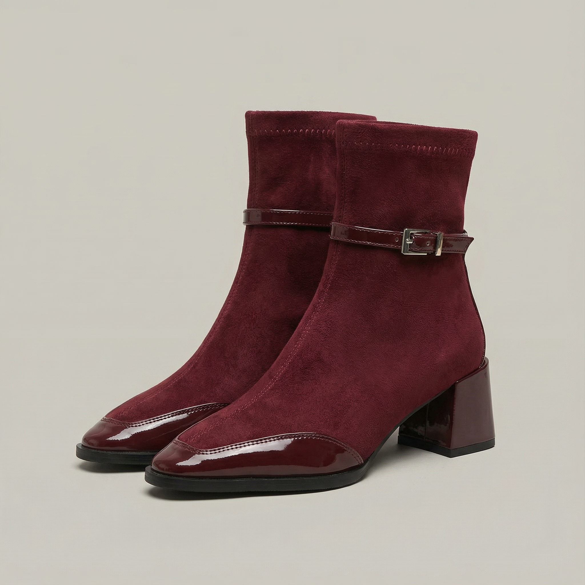 Romany · Botines elegantes de eco-ante con tacón medio - Soryana